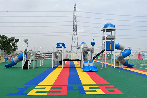 Outdoor Playground Equipment